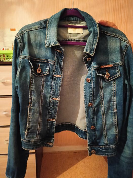 Куртка джинсовая