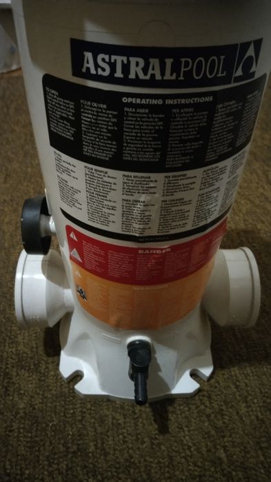 Дозатор для бассейна