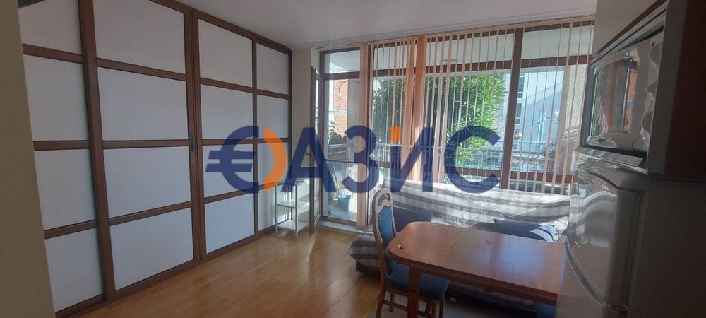 Продава се Тристаен апартамент в к.к. Слънчев бряг - 67 кв.м за 1120 €/кв.м - Снимка #3