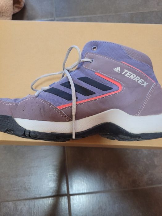 Детски маратонки.