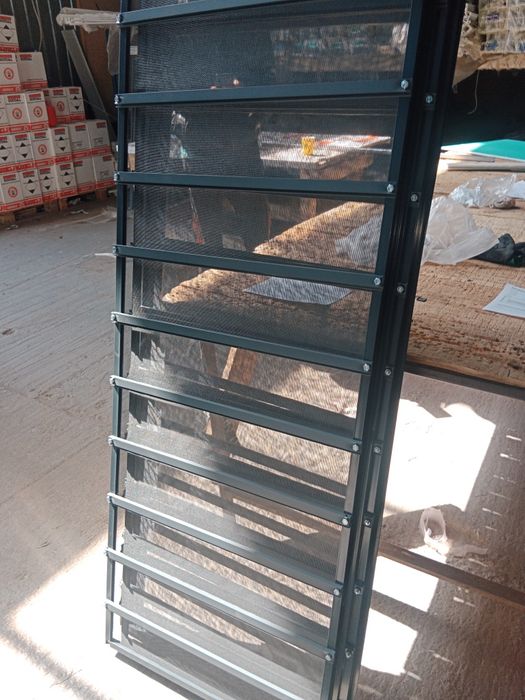 Москитная сетка на окна и двери