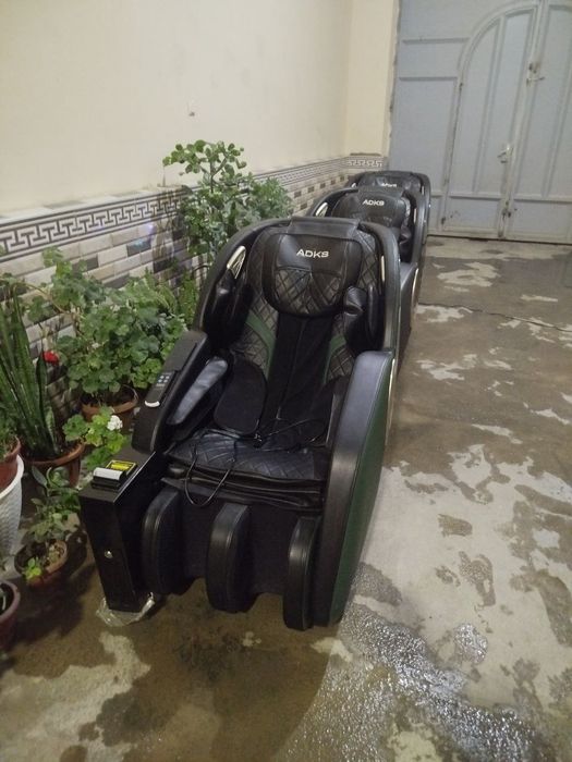 Massajni kreslo sotiladi