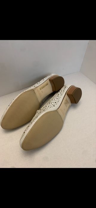 BOTTEGA VENETA слипперы Италия.