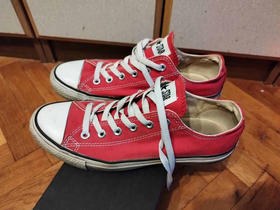 Converse кецове 41, червени