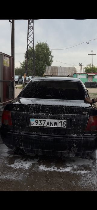 Продам AUDI A4 V6