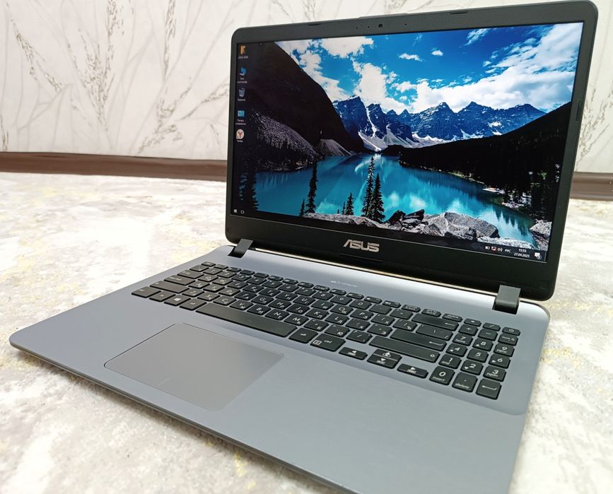 Ноутбук ASUS Современный.