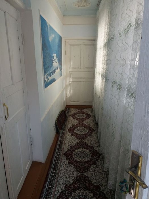 Hovli uy srochna sotiladi