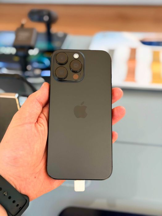 Apple Iphone 16 pro Max - 256 gb - 90% -