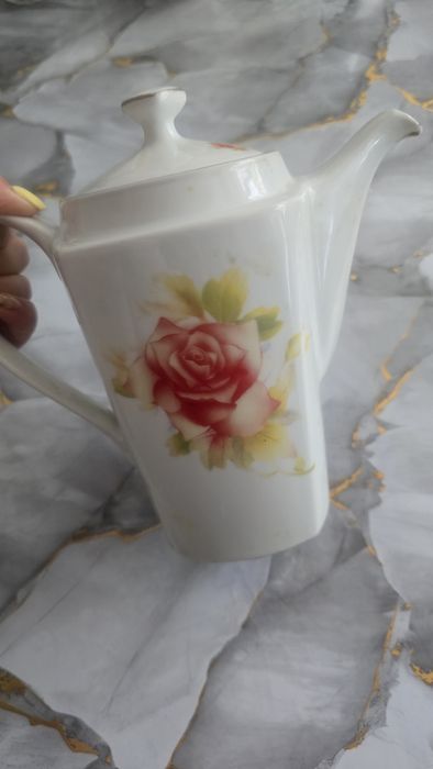 Продам чайник 1 л