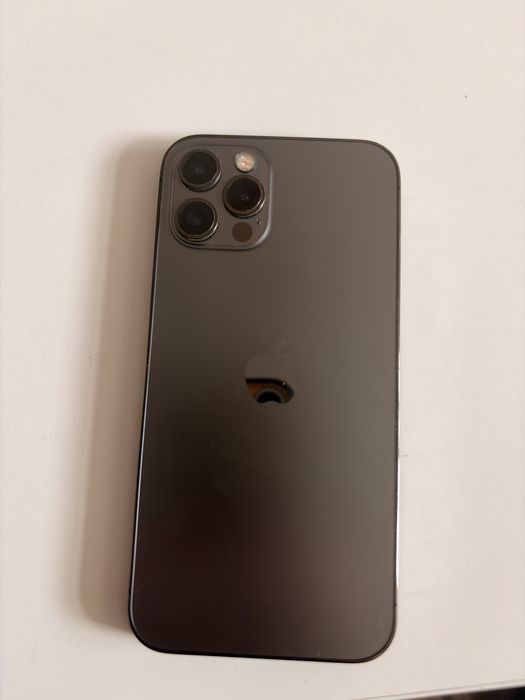 iphone 12 Pro baterie 89%