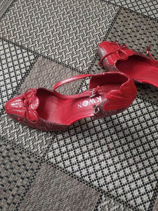 Туфли на шпильке