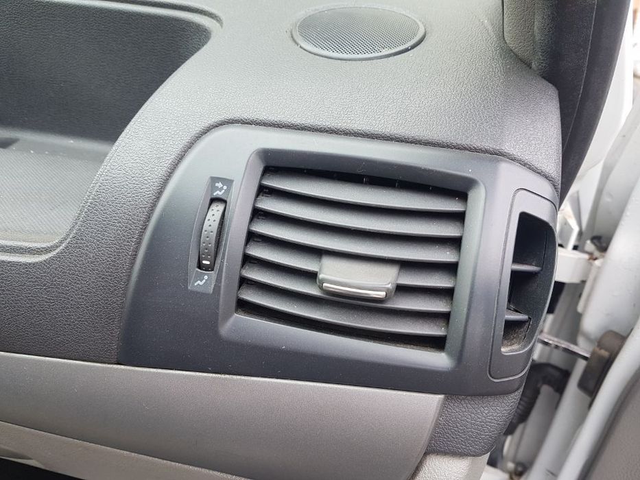 Grila Ventilatie / Aerisire Bord Dreapta Renault Symbol 2 2008 - 2013