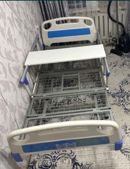 Кровать медицинская