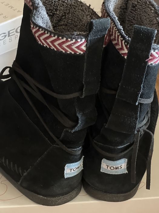 TOMS - cizme negre de piele intoarsa, marimea 38