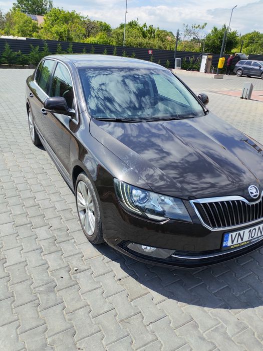 Vând Skoda superb