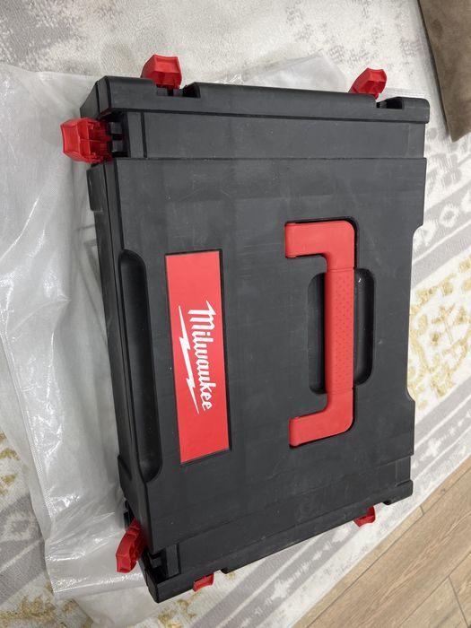 Батарейчные инструменты новый