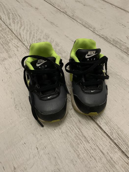 Pantofi sport Nike marimea 22