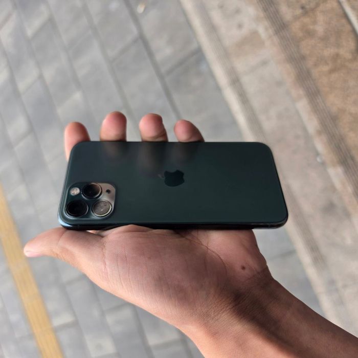 Iphone 11pro sotiladi