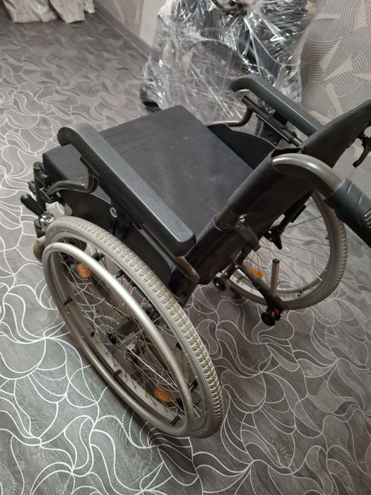 Коляска инвалидная, сиденье 45