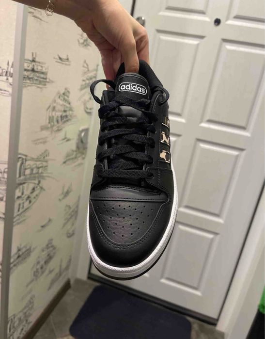 Продам кеды Adidas