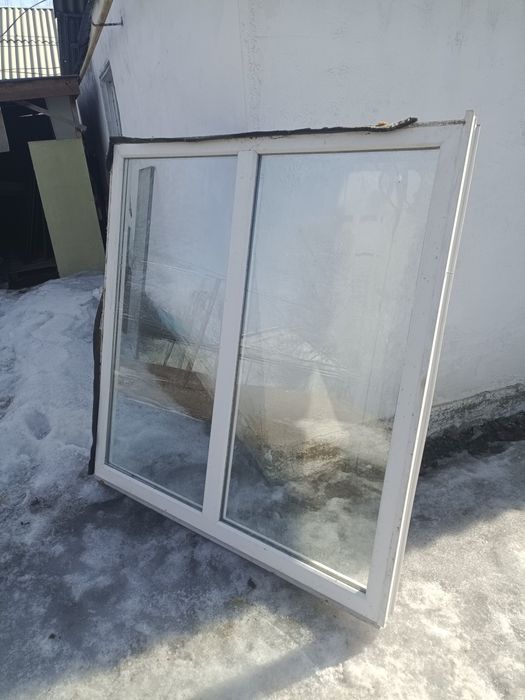 Продам пластиковый окно