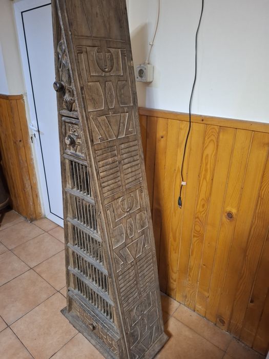 Етажерка за CD дискове