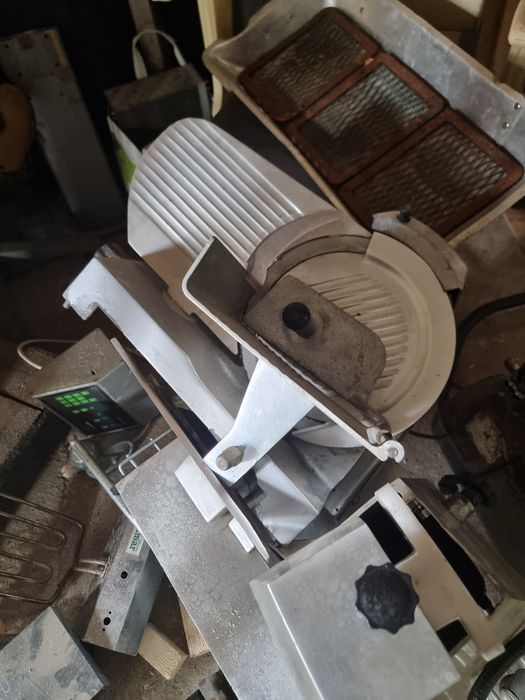 Feliator mezeluri si carne profesional din aluminium cu dimensiuni 70