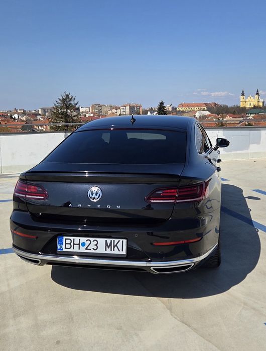 VW Arteon R-Line