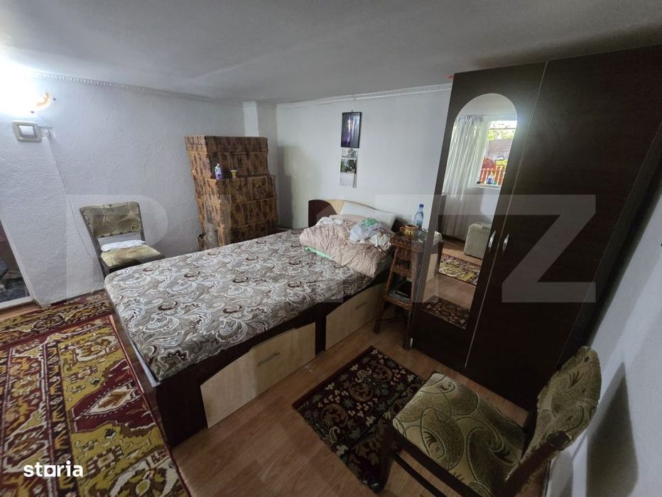 Casa cu gospodarie, livada si gradina, 106 mp – Costestii din Deal