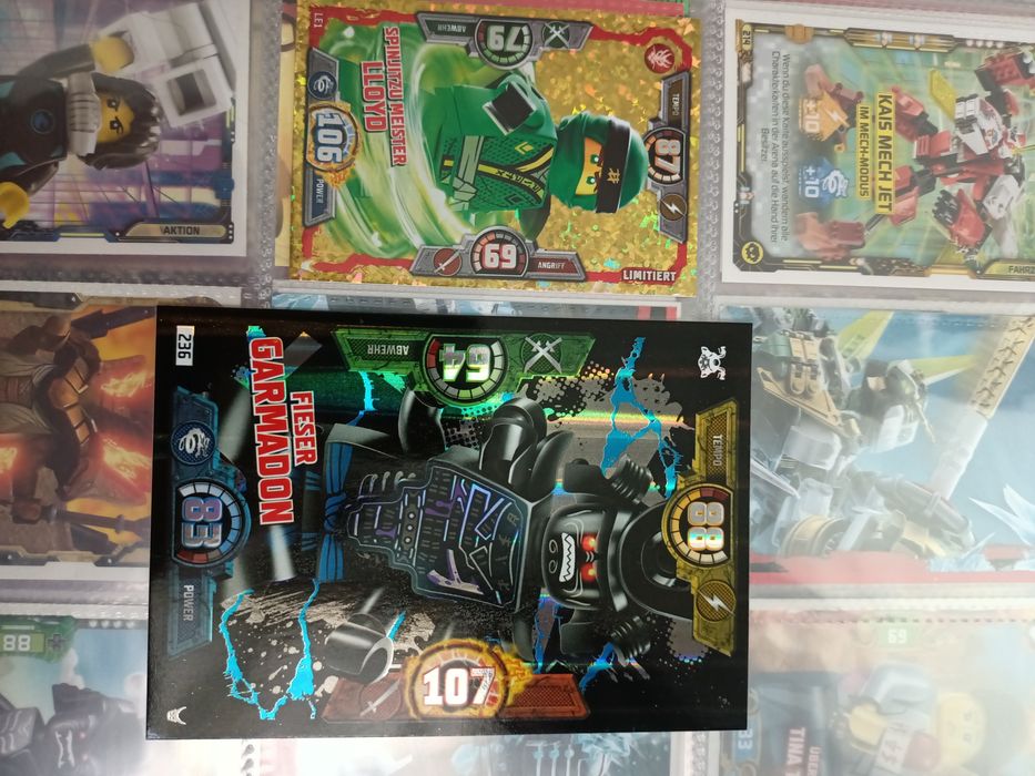 Album Panini Ninjago Seria 3 90% complet