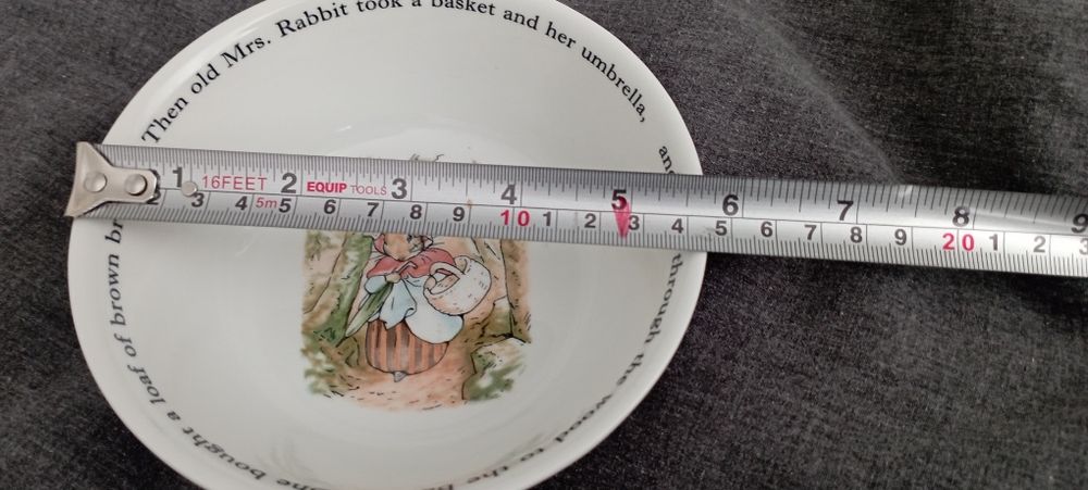 Peter rabbit.Детски купички със зайчето питър