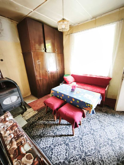 Продавам къща в гр. Перник кв. Могиличе