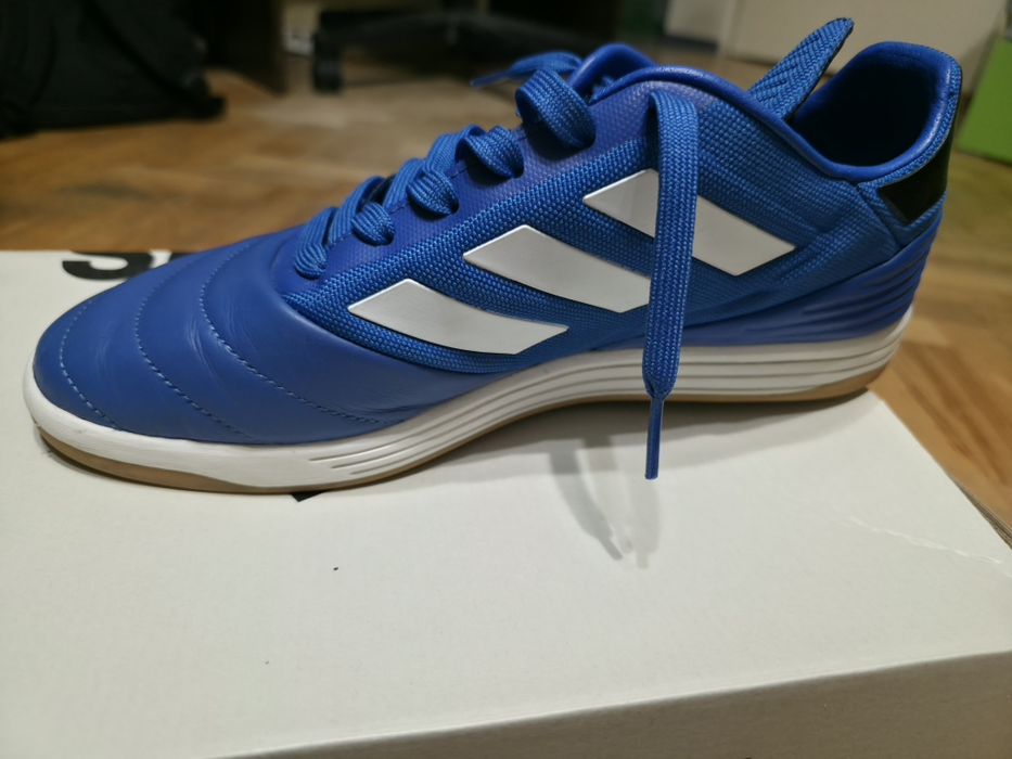 Продавам обувки Adidas Copa Tango 17.2 TR,