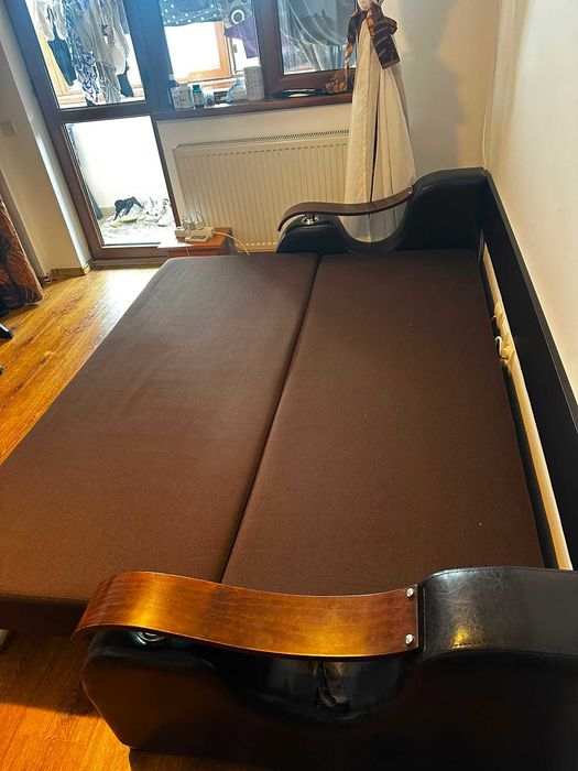 Canapea extensibilă 3 locuri, 220 cm, cu ladă și 3 perne