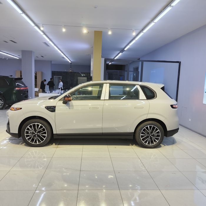 Leapmotor B10 510KM Smart full 3 yil garantiya