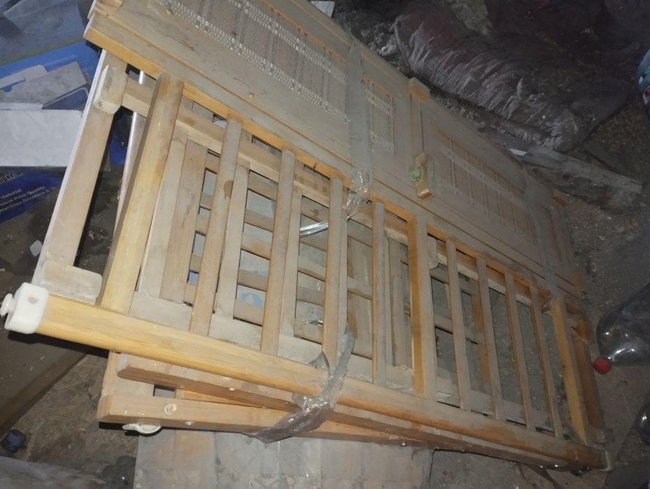 Продам детскую кроватку