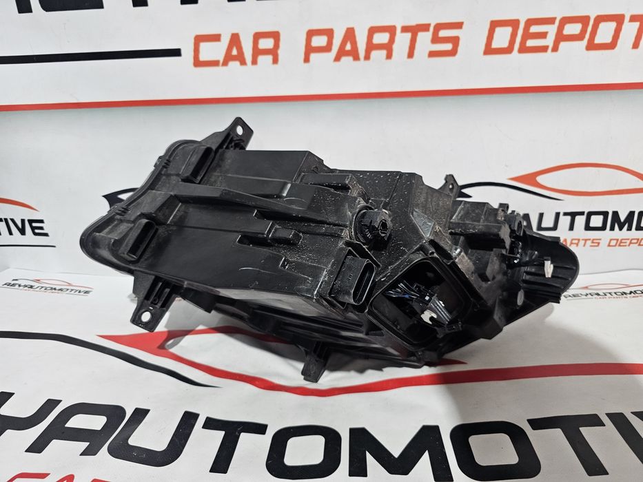 Far dreapta led Mercedes Sprinter W907 W910 dupa 2018 cod A9109069100