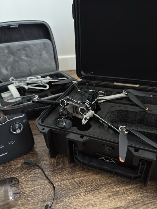 Дрон DJI Mini 3 Pro