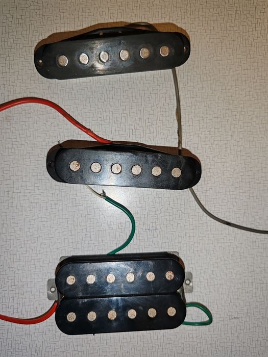 Doze chitara electrica