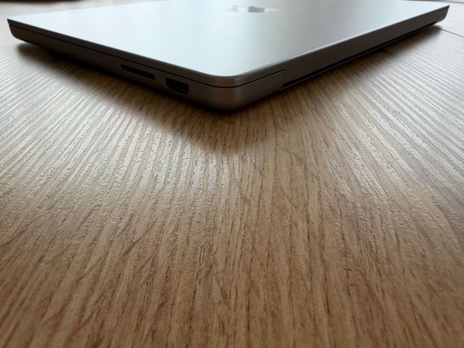 MacBook Pro 14" M3 8-CPU, 10-GPU, 8GB RAM, 512GB SSD