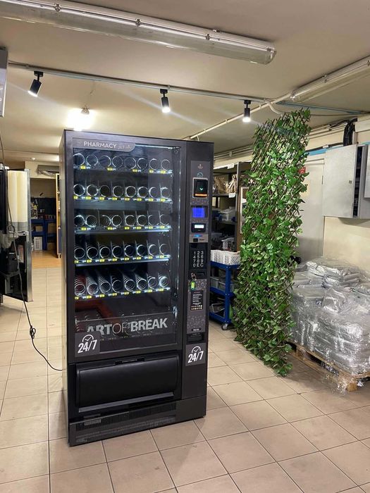 Хладилна вендинг машина за лекаства Necta Samba Classic/ Некта Самба