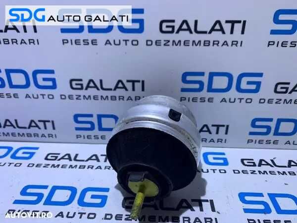 Suport Tampon Hidrolagar Stanga Volkswagen Passat B5.5 2.0TDI BGW BHW 2001 - 2005 Cod 8D0199379AE [LC3574]