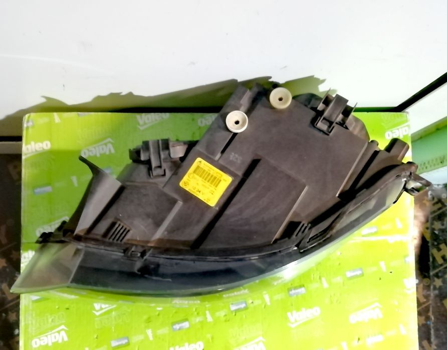 Фар Фарове за BMW M6 Е63 Е64 / БМВ 6 Е63 Е64 Dynamic-Xenon.