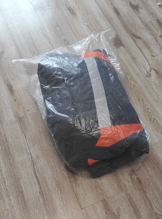 Чисто нов зимен комплект: яке + гащеризон, размер M/176