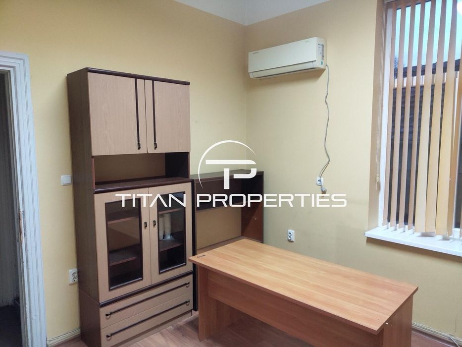 Дава се под наем Офис в Бургас, Възраждане - 15 кв.м за 149.43 € - Снимка #1