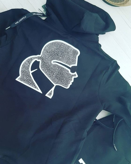 Дамски екип  Karl