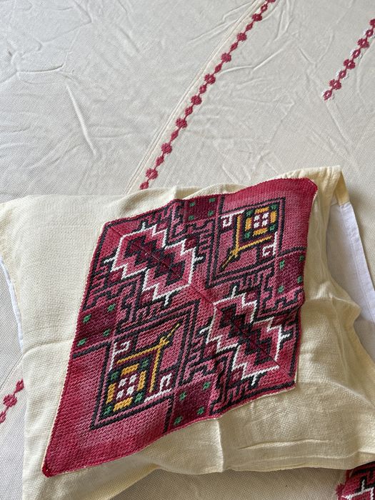 Кувертюра за спалня, ръчно шито на панама