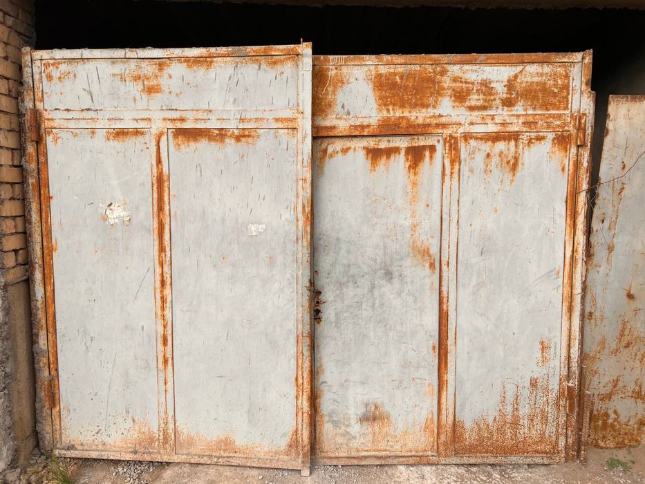 Temir darvoza sotiladi rasiyski metal.