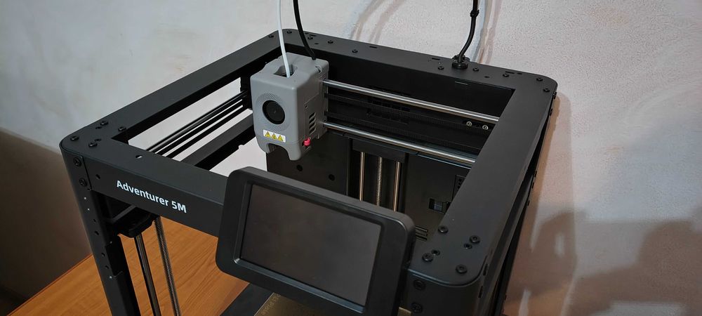 Imprimantă 3D Flashforge Adventurer 5M – Ultra-Rapidă (600mm/s) CoreXY