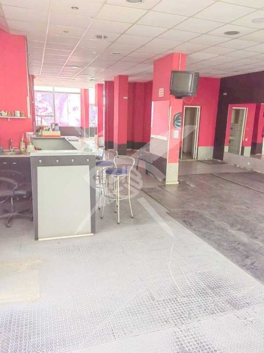 Продава се Магазин в Бургас, Изгрев - 180 кв.м за 1417 €/кв.м - Снимка #3